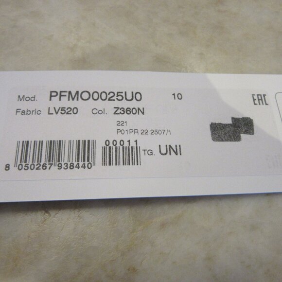 MARNI Zipped Coin & Card Case in Black Saffiano Leather MSRP $395 - Picture 9 of 9